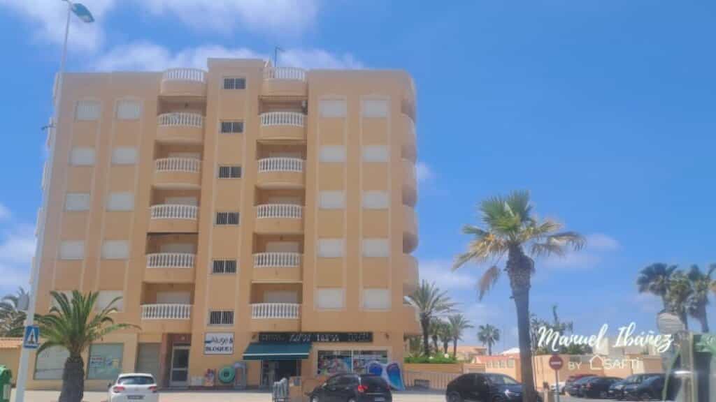 Eigentumswohnung im Playa de los Nietos, Murcia 11720282