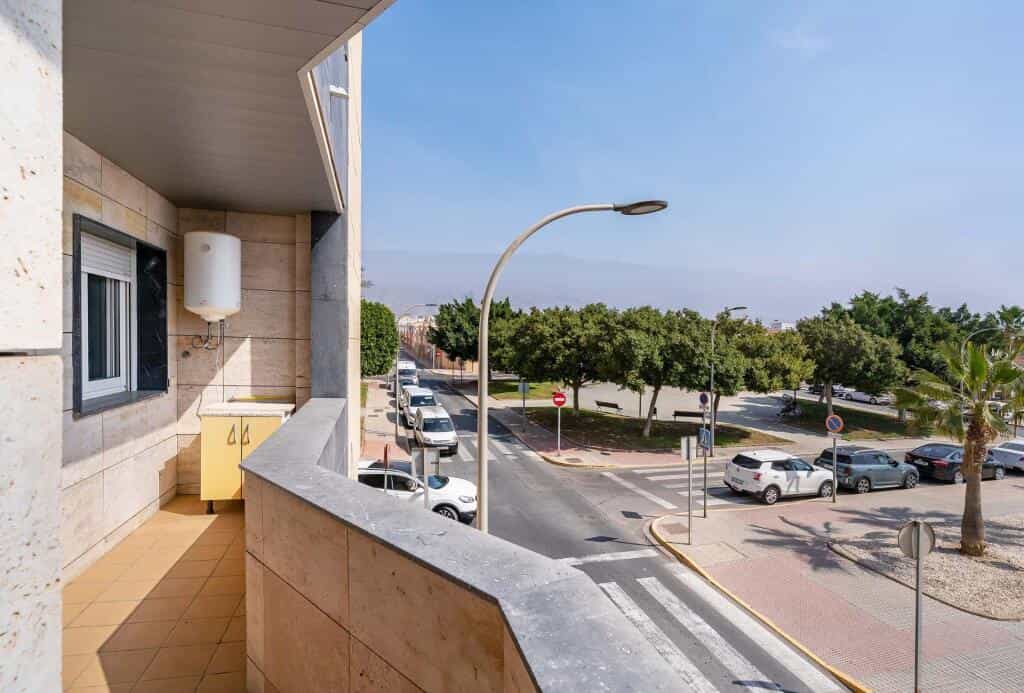 Condominium in El Ejido, Andalusia 11720343
