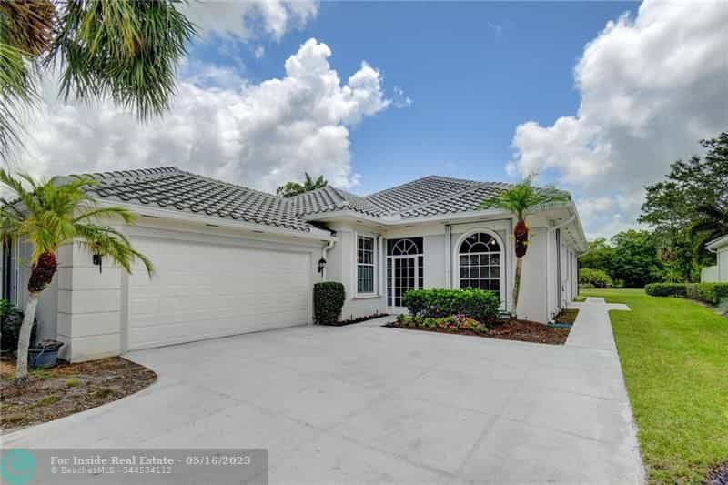 House in Hobe Sound, Florida 11720372