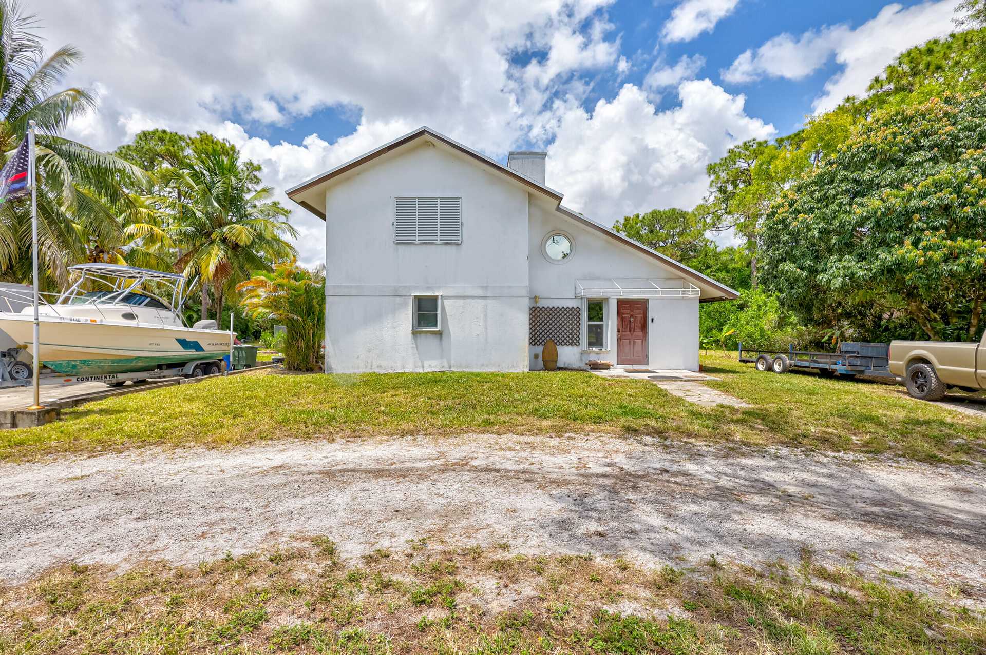 House in Lake Worth, Florida 11720382