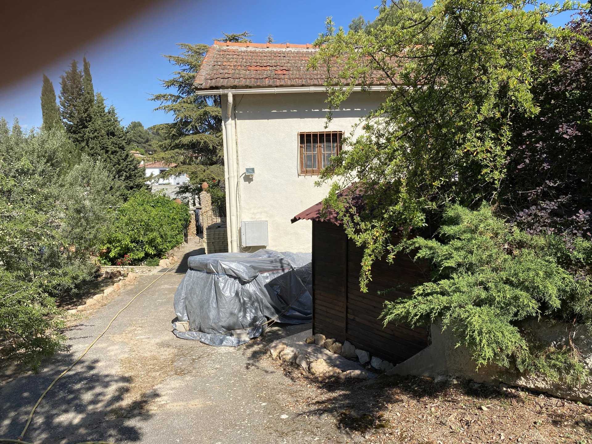 House in Aubagne, Bouches-du-Rhône 11720442