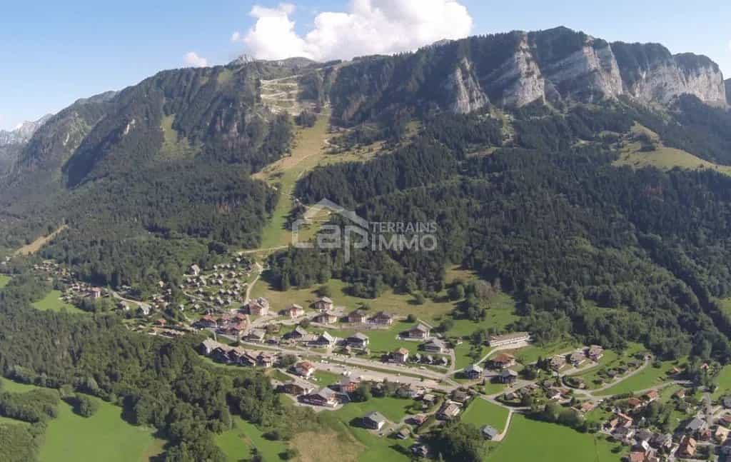 Γη σε Thonon-les-Bains, Ωβέρνη-Ροδανός-Άλπεις 11720477