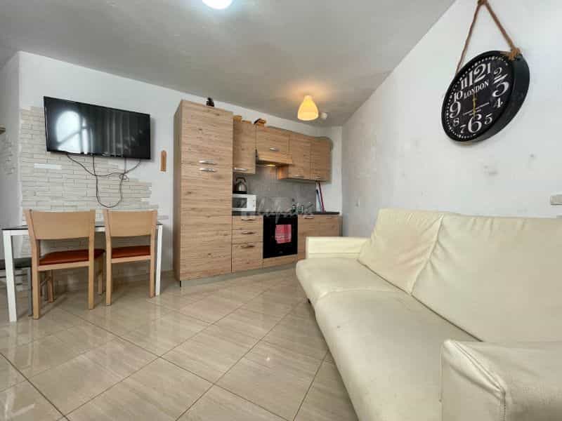 Condominium in Arona, Canary Islands 11720670