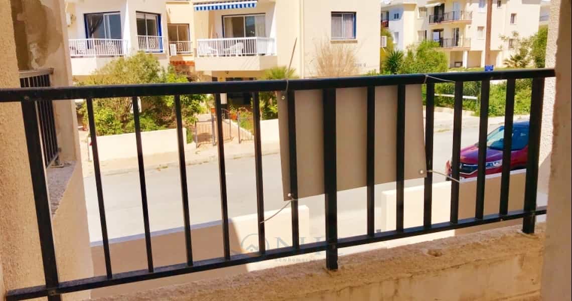 Condominium in Paphos, Pafos 11720897