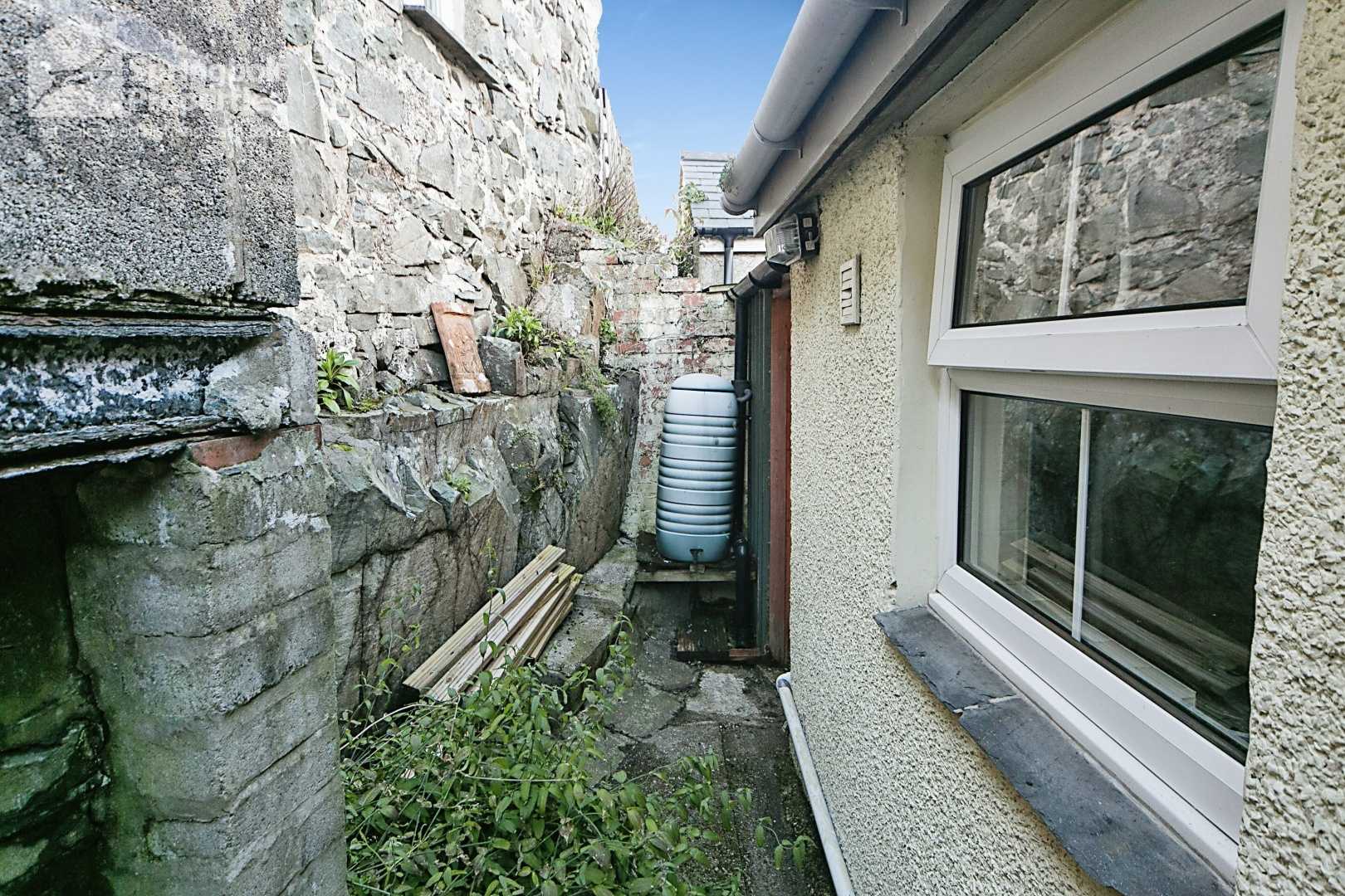 House in , Wales 11721339