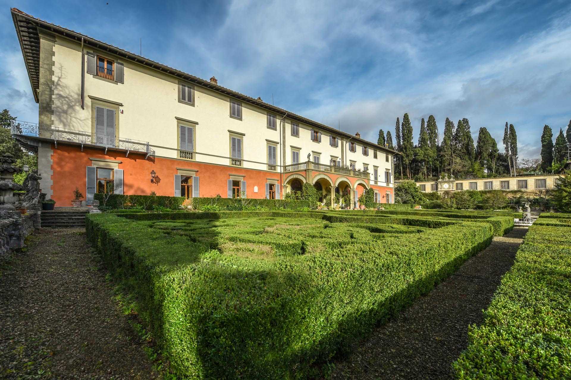 Kondominium dalam Castello, Tuscany 11722182