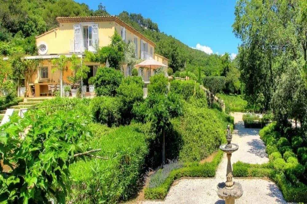 Talo sisään Gassin, Provence-Alpes-Cote d'Azur 11722230