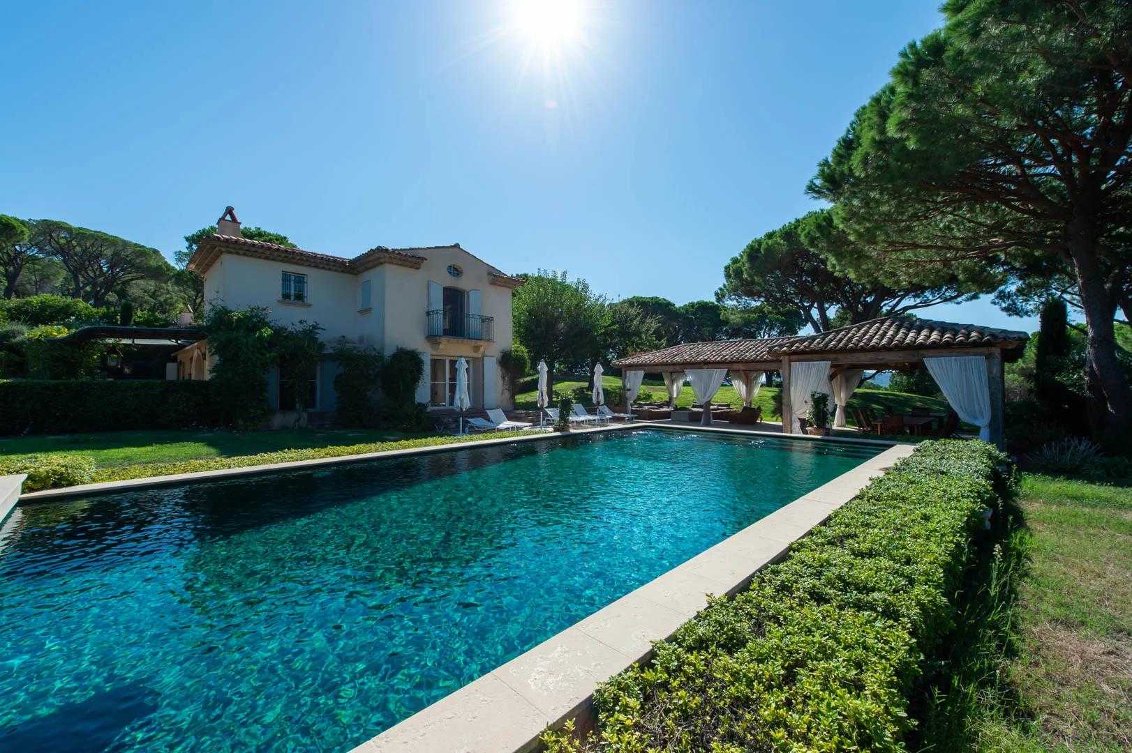 Rumah di Cannes, Provence-Alpes-Cote d'Azur 11722231