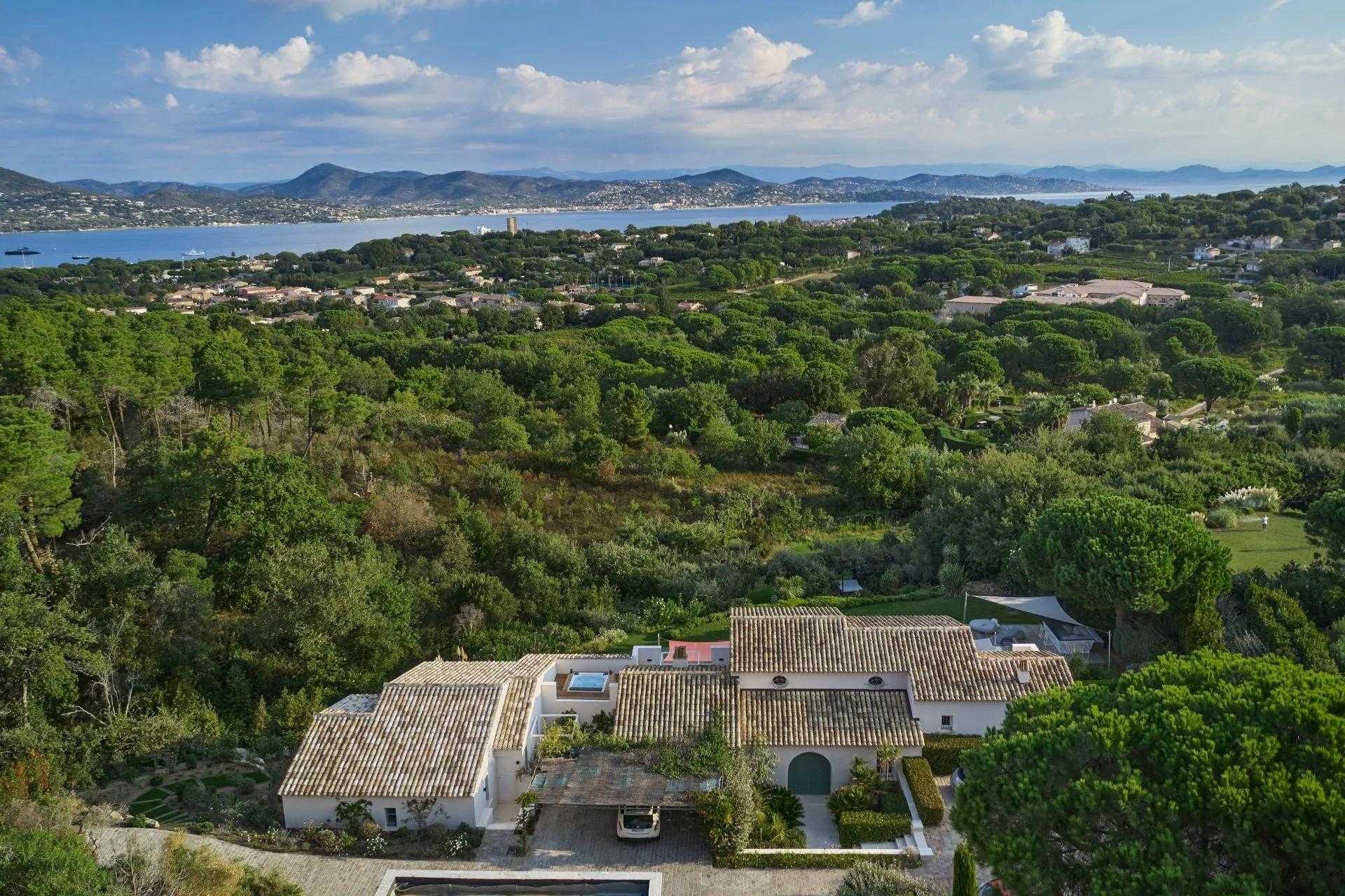 rumah dalam Gassin, Provence-Alpes-Côte d'Azur 11722233