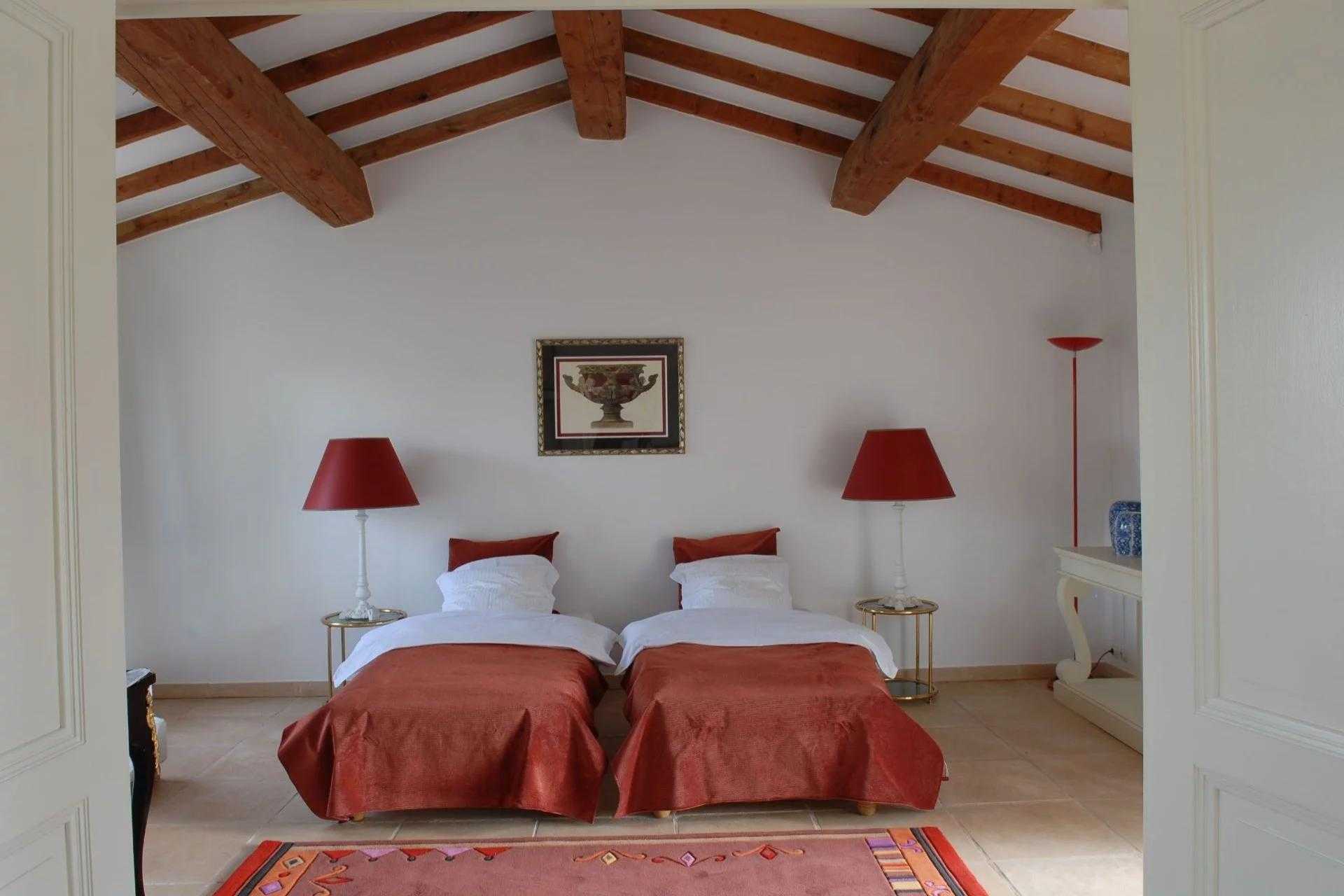 жилой дом в Grimaud, Provence-Alpes-Côte d'Azur 11722242