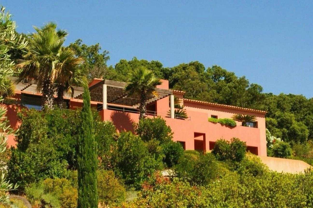 House in Grimaud, Provence-Alpes-Cote d'Azur 11722245