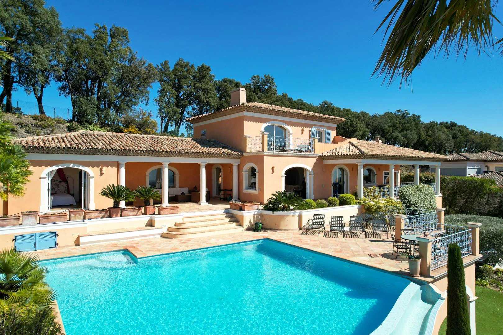 Huis in Sainte-Maxime, Provence-Alpes-Côte d'Azur 11722252