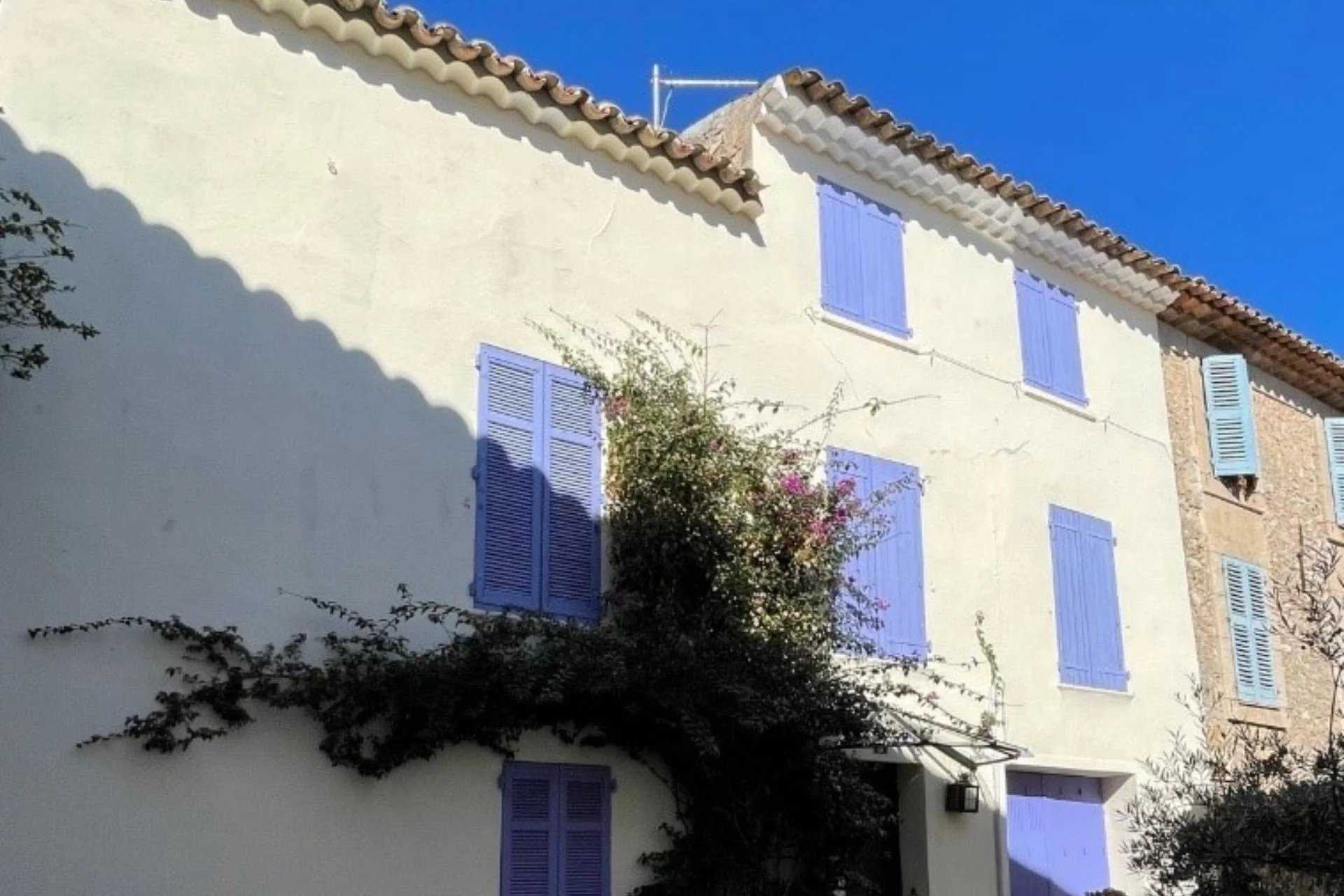 Haus im Le Plan-de-la-Tour, Provence-Alpes-Côte d'Azur 11722253