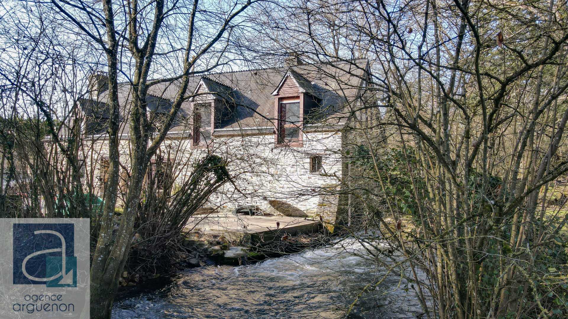 House in Le Quillio, Bretagne 11723514