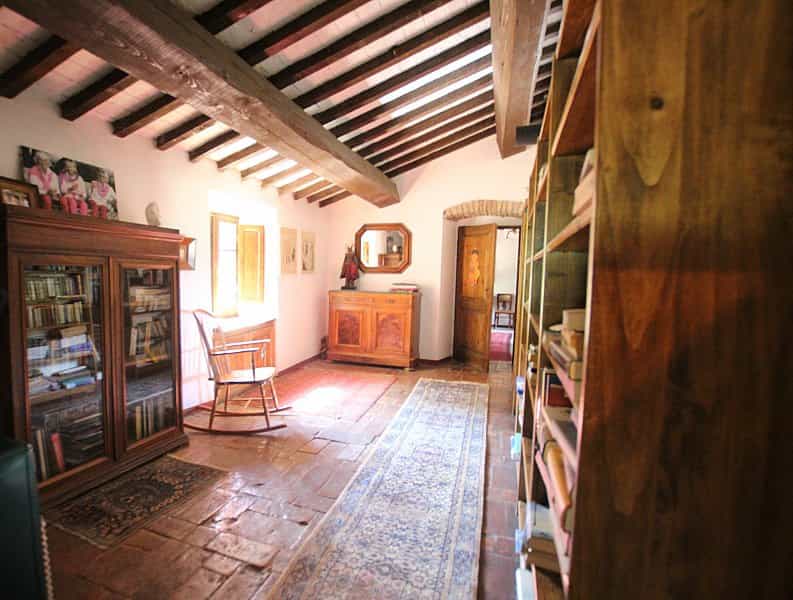 Dom w Volterra, Tuscany 11723999