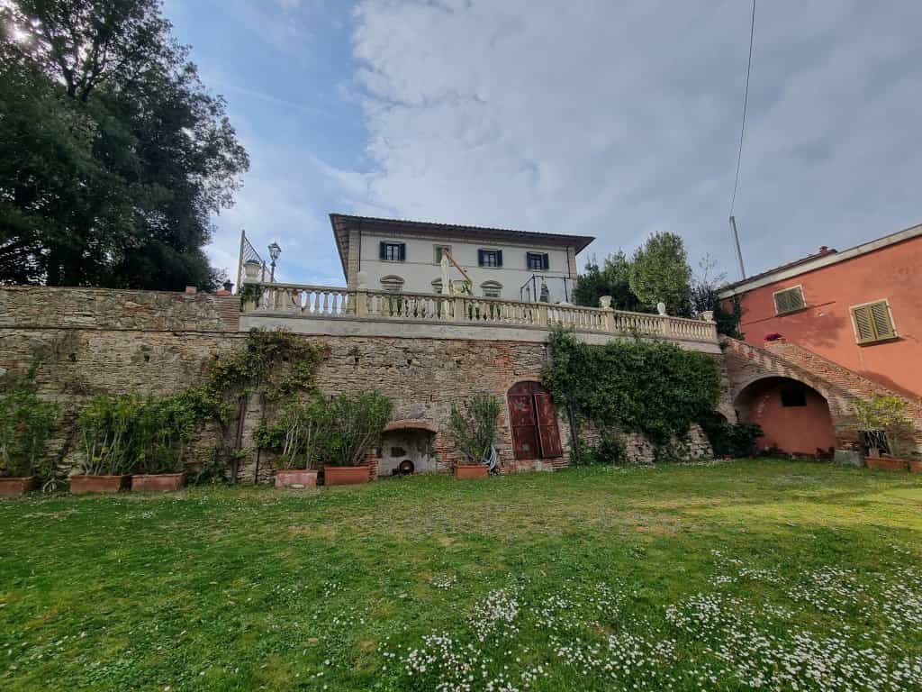 Будинок в Casciana Terme, Tuscany 11724001
