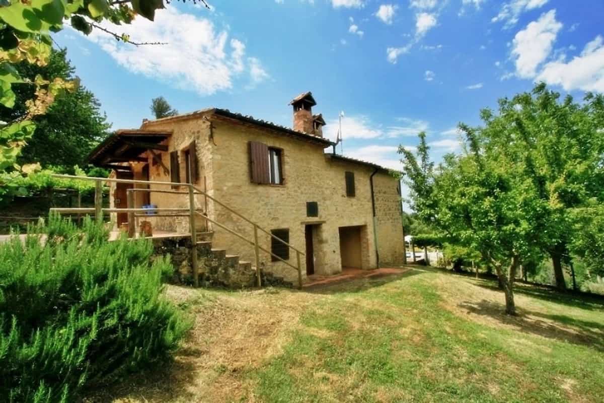Hus i Pomarance, Toscana 11724005