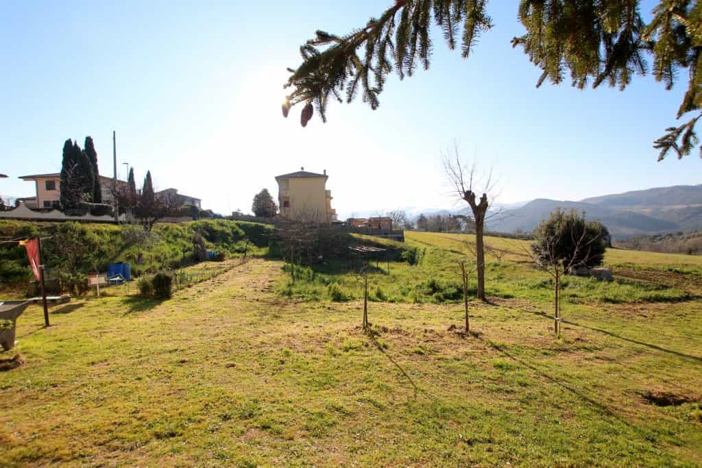 rumah dalam Pomarance, Tuscany 11724009