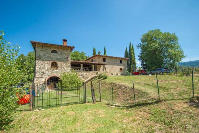 жилой дом в Bibbiena, Tuscany 11724011