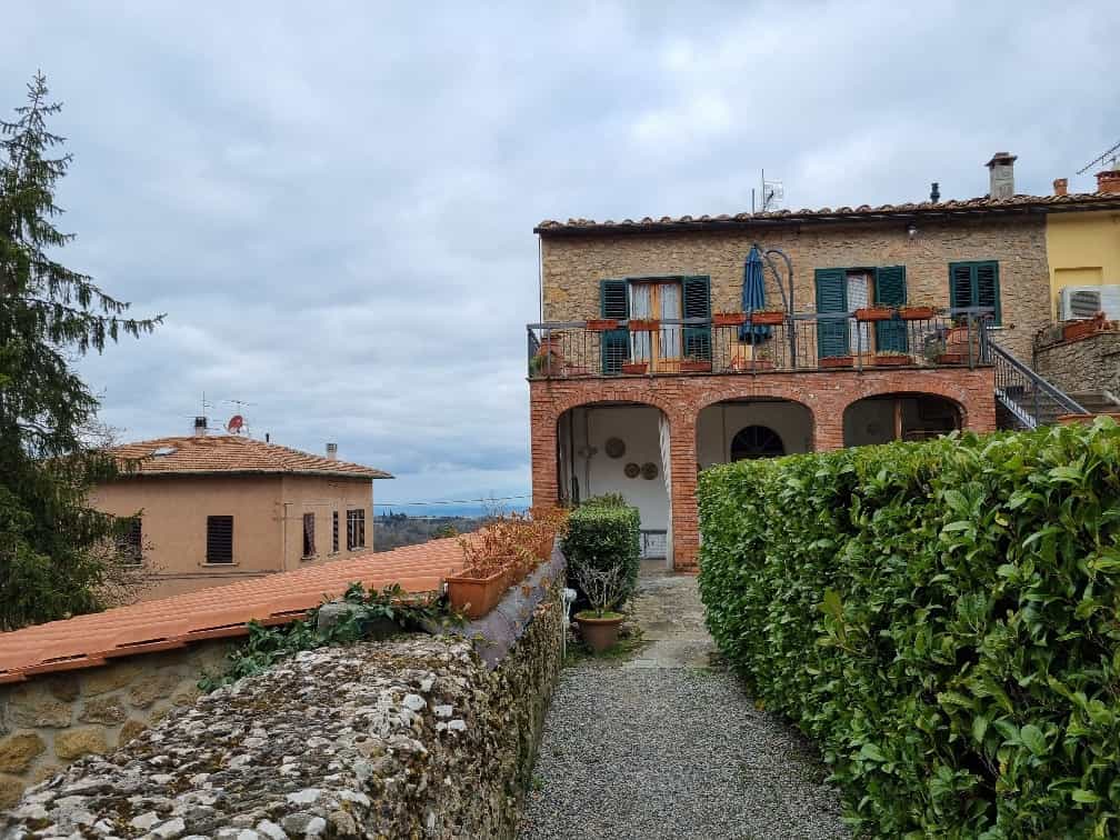 House in Volterra, Tuscany 11724032