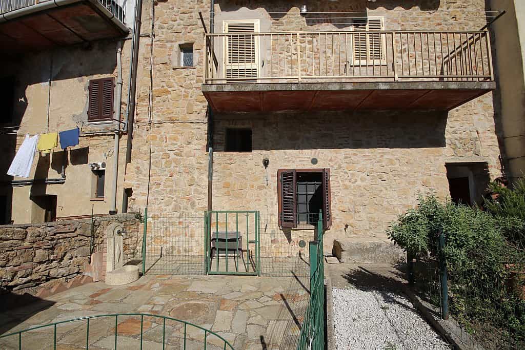 Condominio en Volterra, toscana 11724046
