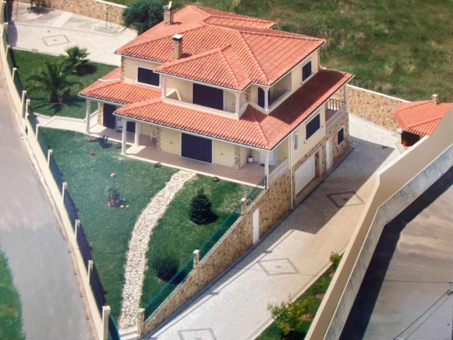 House in Turquel, Leiria 11724153