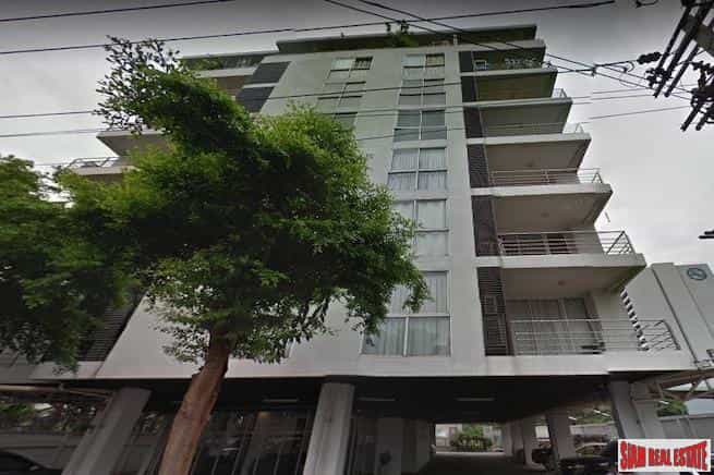 Condominium in Samphanthawong, Krung Thep Maha Nakhon 11724495