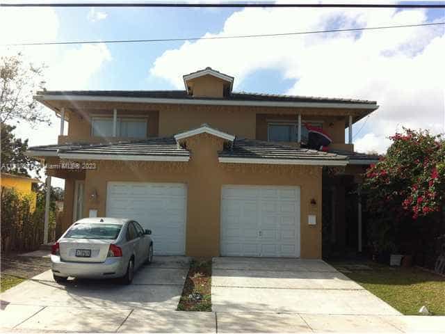 House in South Bay Estates, Florida 11726514