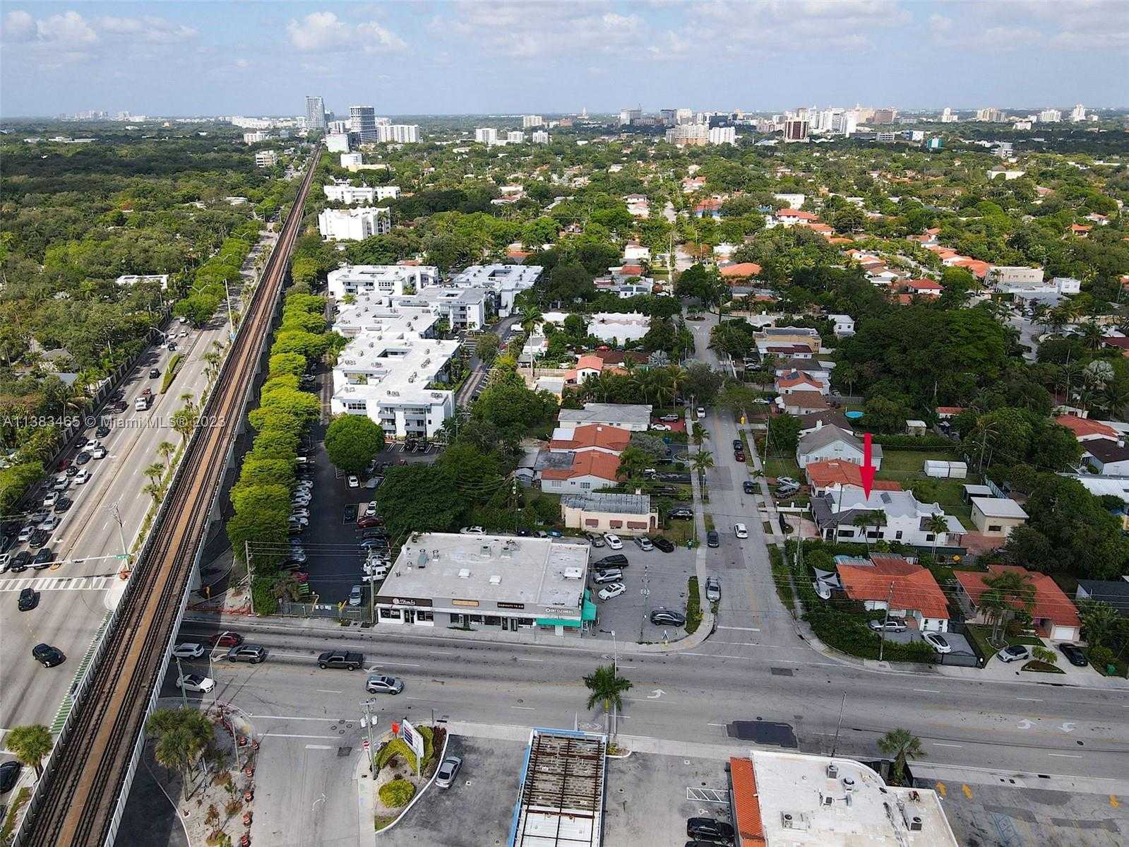 House in Miami, Florida 11726533