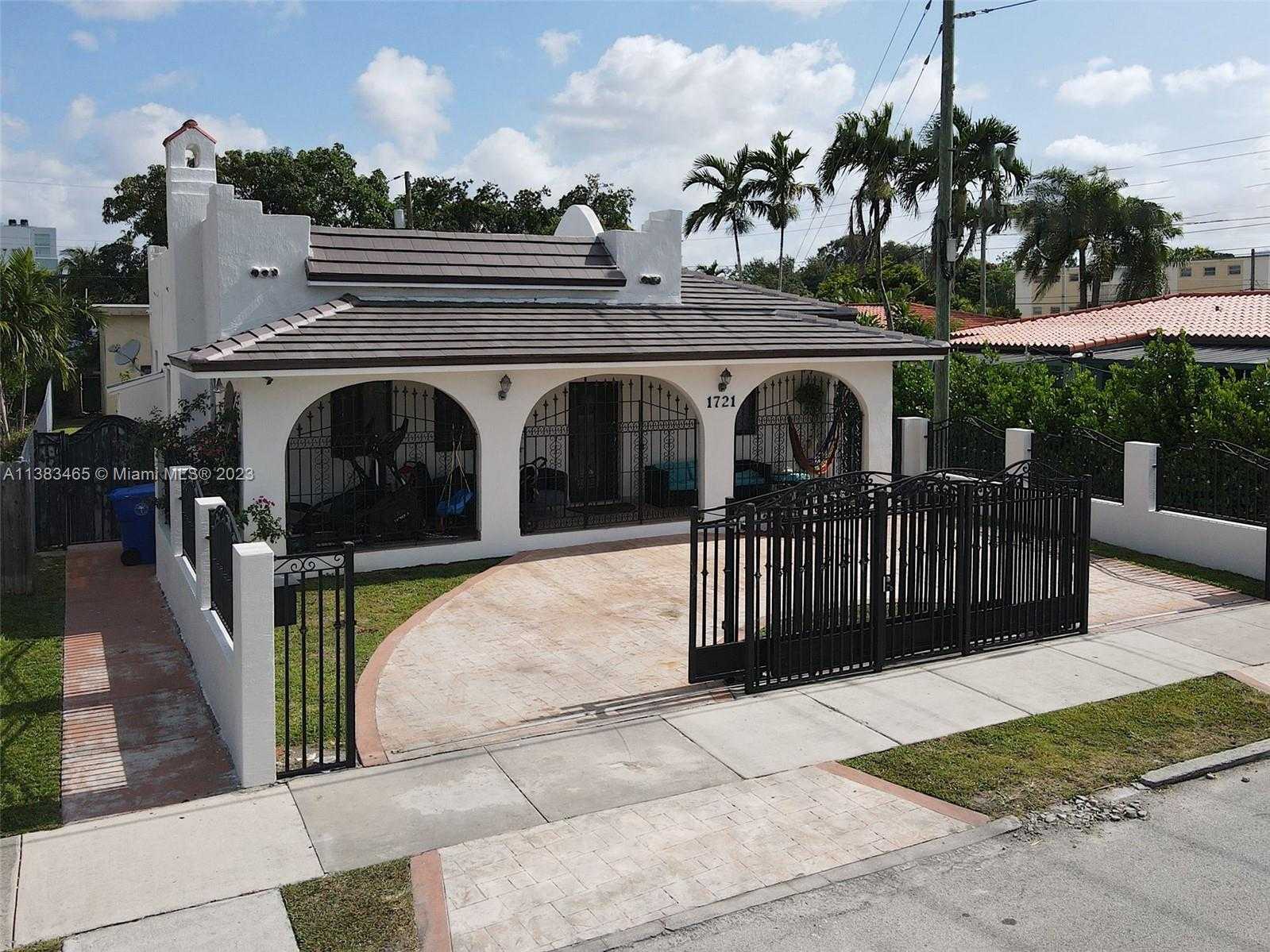 房子 在 Miami, Florida 11726533