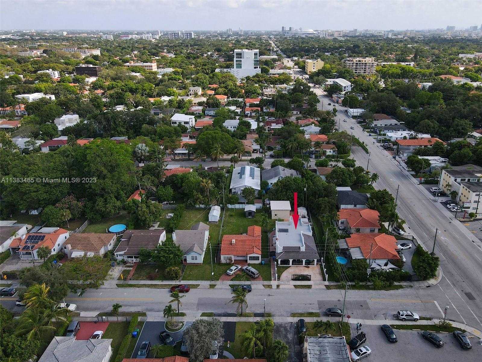 House in Miami, Florida 11726533