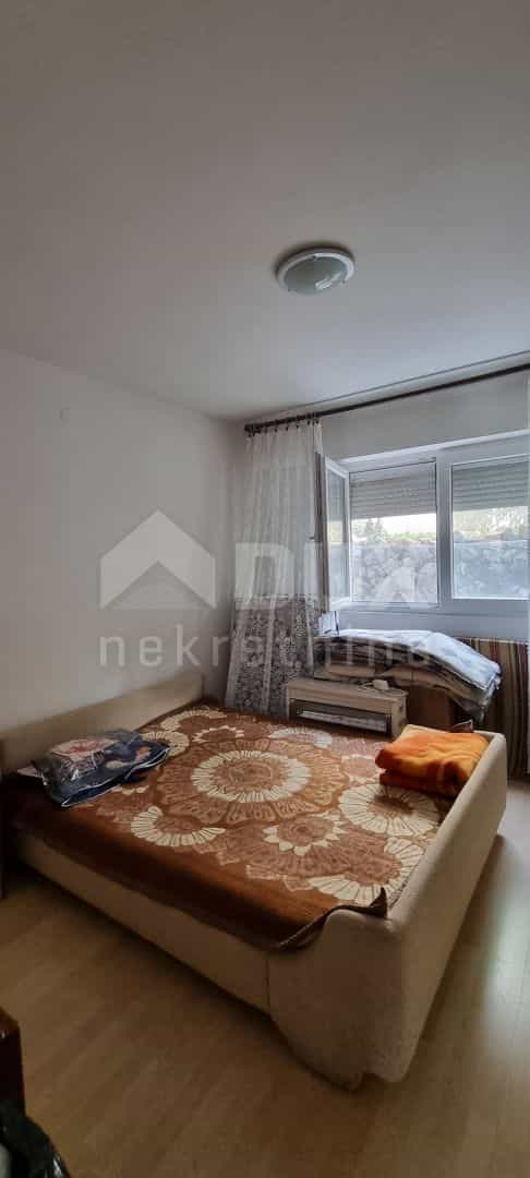 Condominium in Novi Vinodolski, Primorje-Gorski Kotar County 11726890