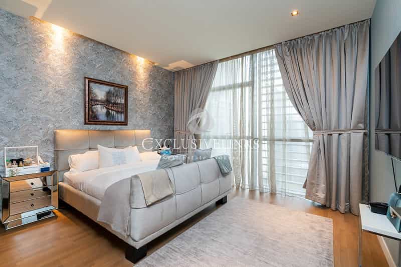 Condominium in Dubai, Dubayy 11726942