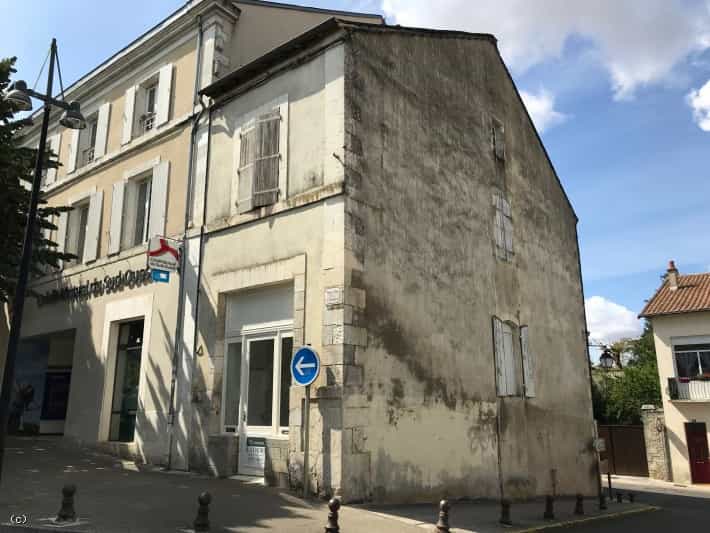 Office in Ruffec, Nouvelle-Aquitaine 11727451