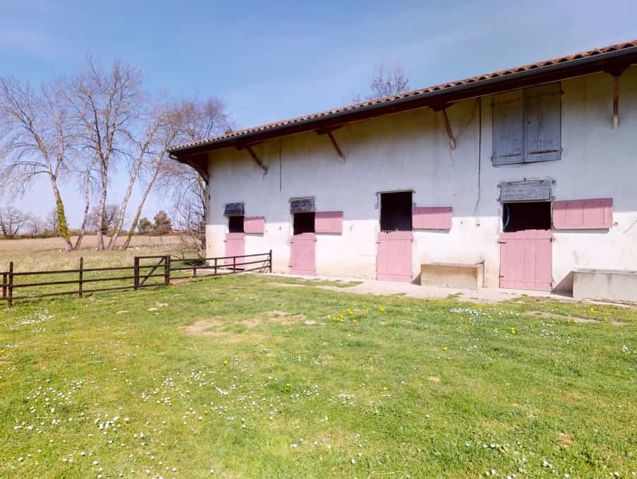 House in Marmande, Nouvelle-Aquitaine 11727510