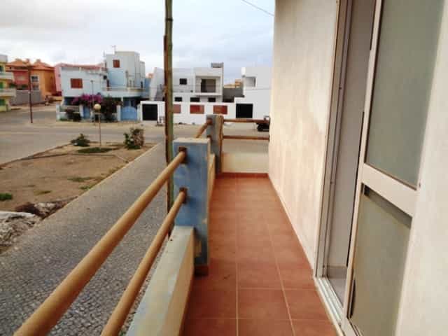 Condominium in Espargos, Sal 11727516