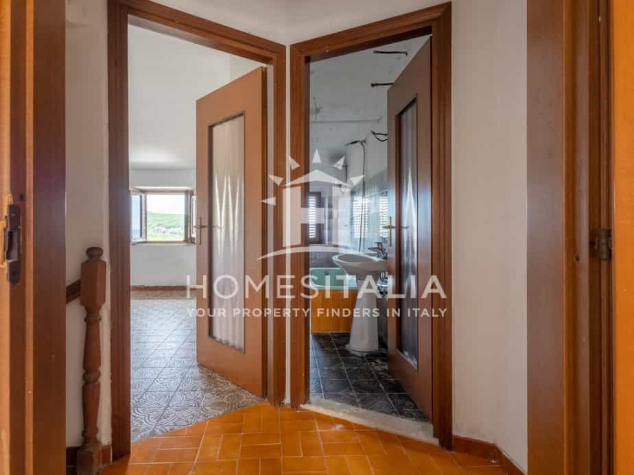 Kondominium di Montecchio, Umbria 11727638