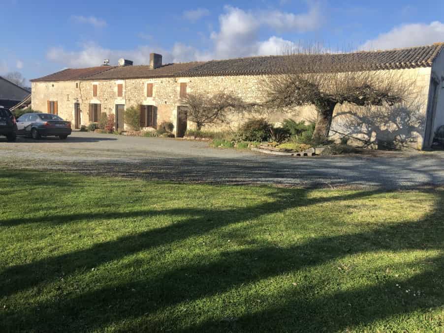 Talo sisään Savignac-de-Duras, Nouvelle-Aquitaine 11727659