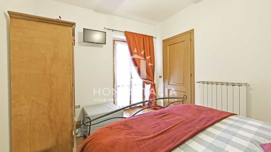 Condominio en Montecchio, Umbria 11727660