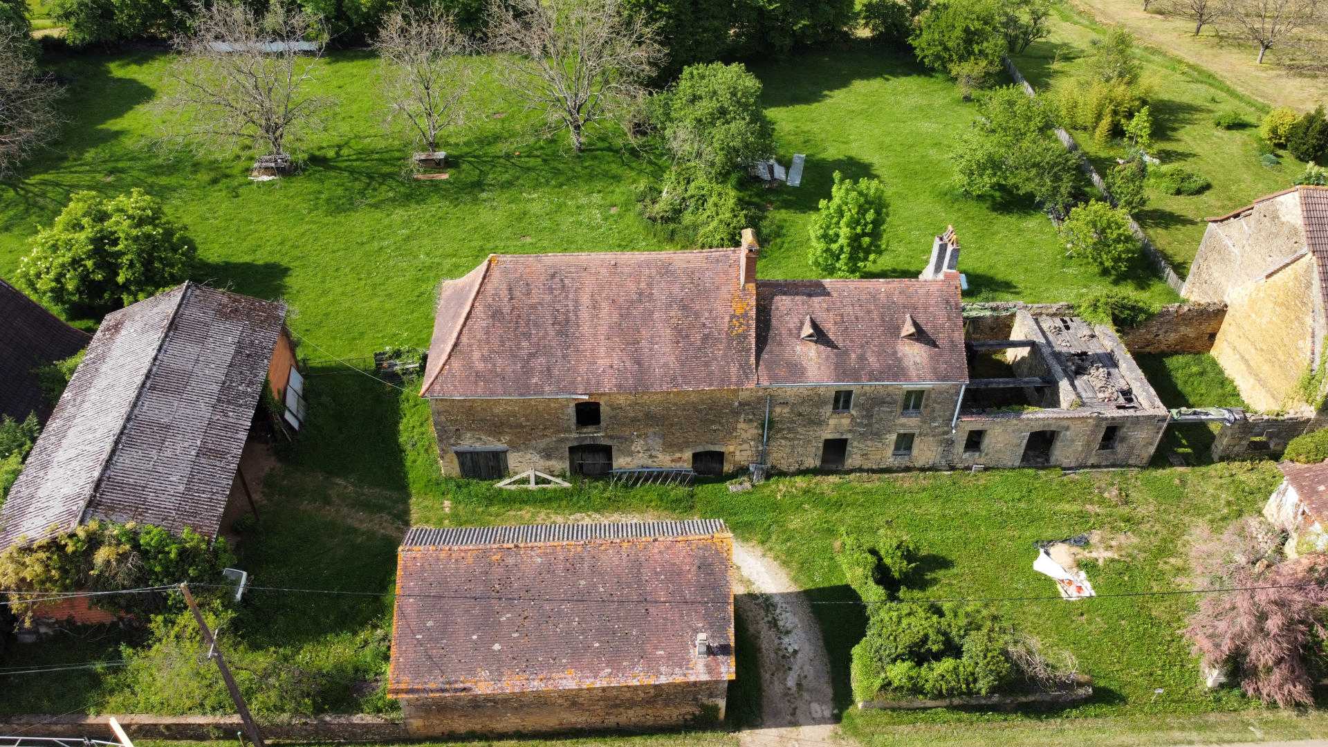 Haus im Excideuil, Neu-Aquitanien 11727682