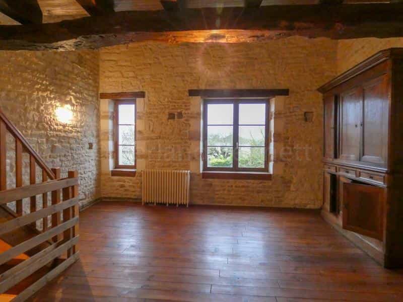 Dom w Ruffec, Nouvelle-Aquitaine 11727720