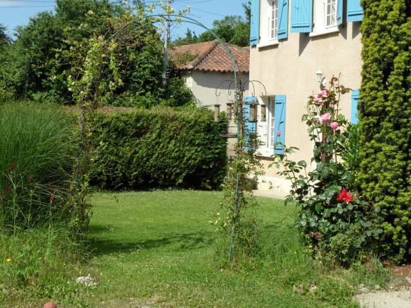 House in Trie-sur-Baise, Occitanie 11727953