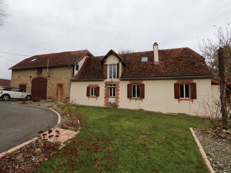 House in Moncaup, Nouvelle-Aquitaine 11727978