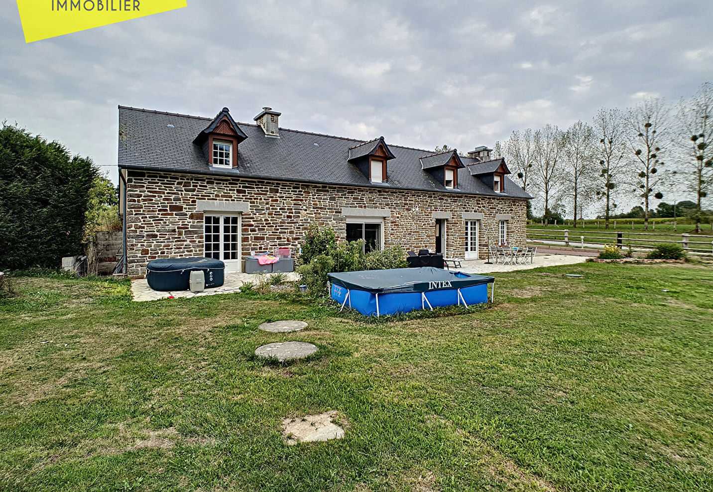 House in Saint-Sauveur-la-Pommeraye, Normandie 11728118