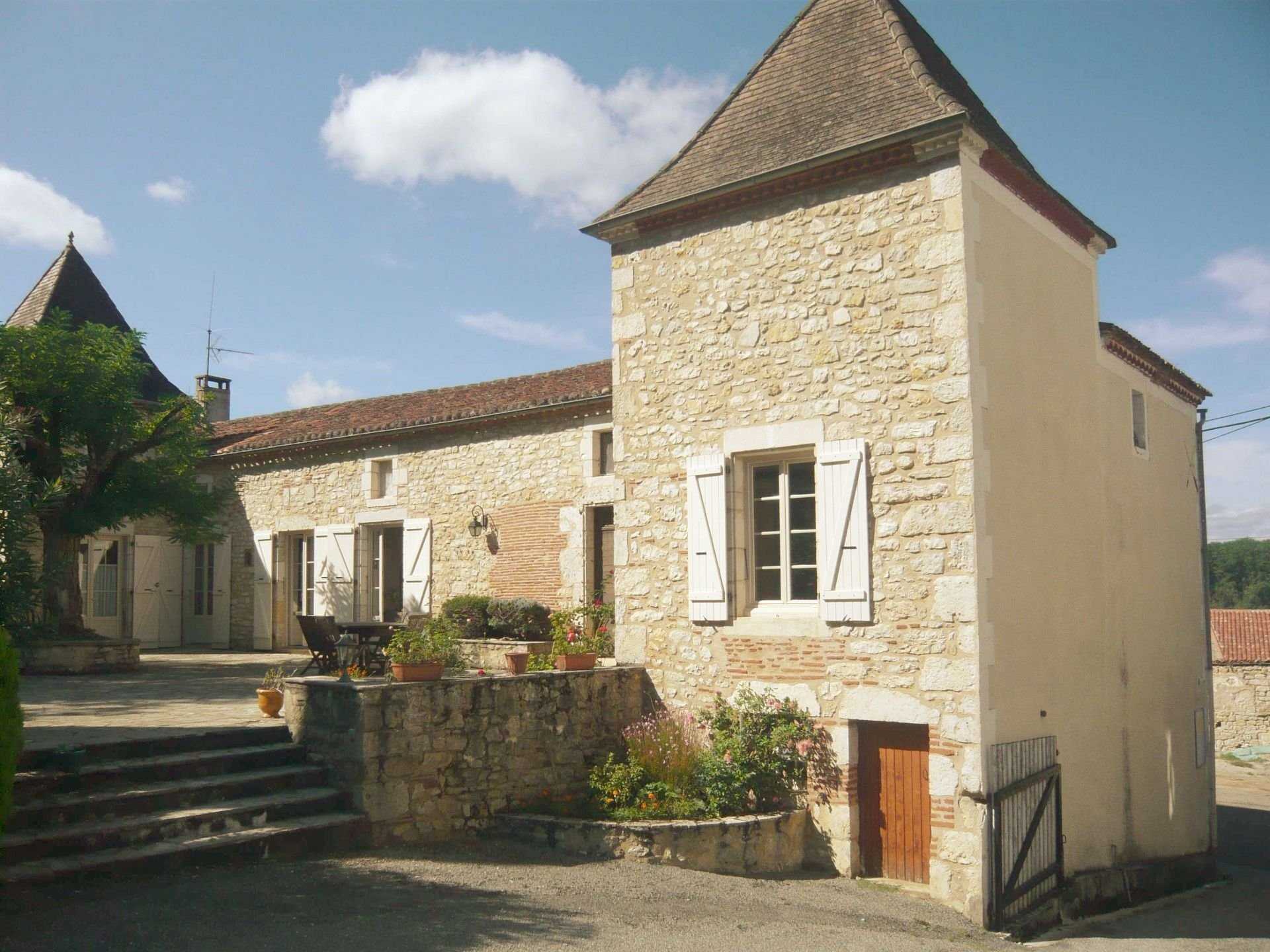House in Albas, Occitanie 11728129