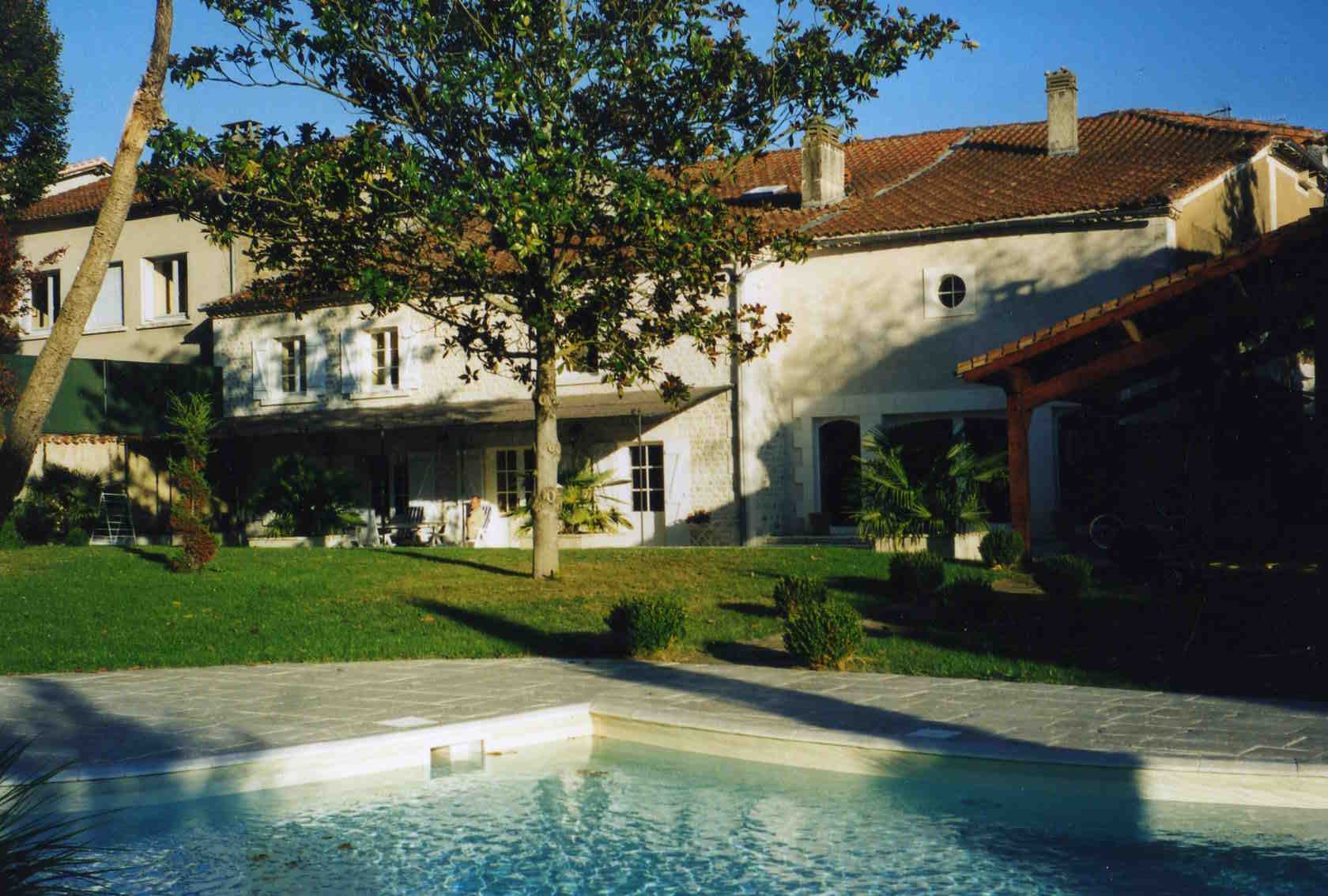 House in Saint-Privat-des-Pres, Nouvelle-Aquitaine 11728183