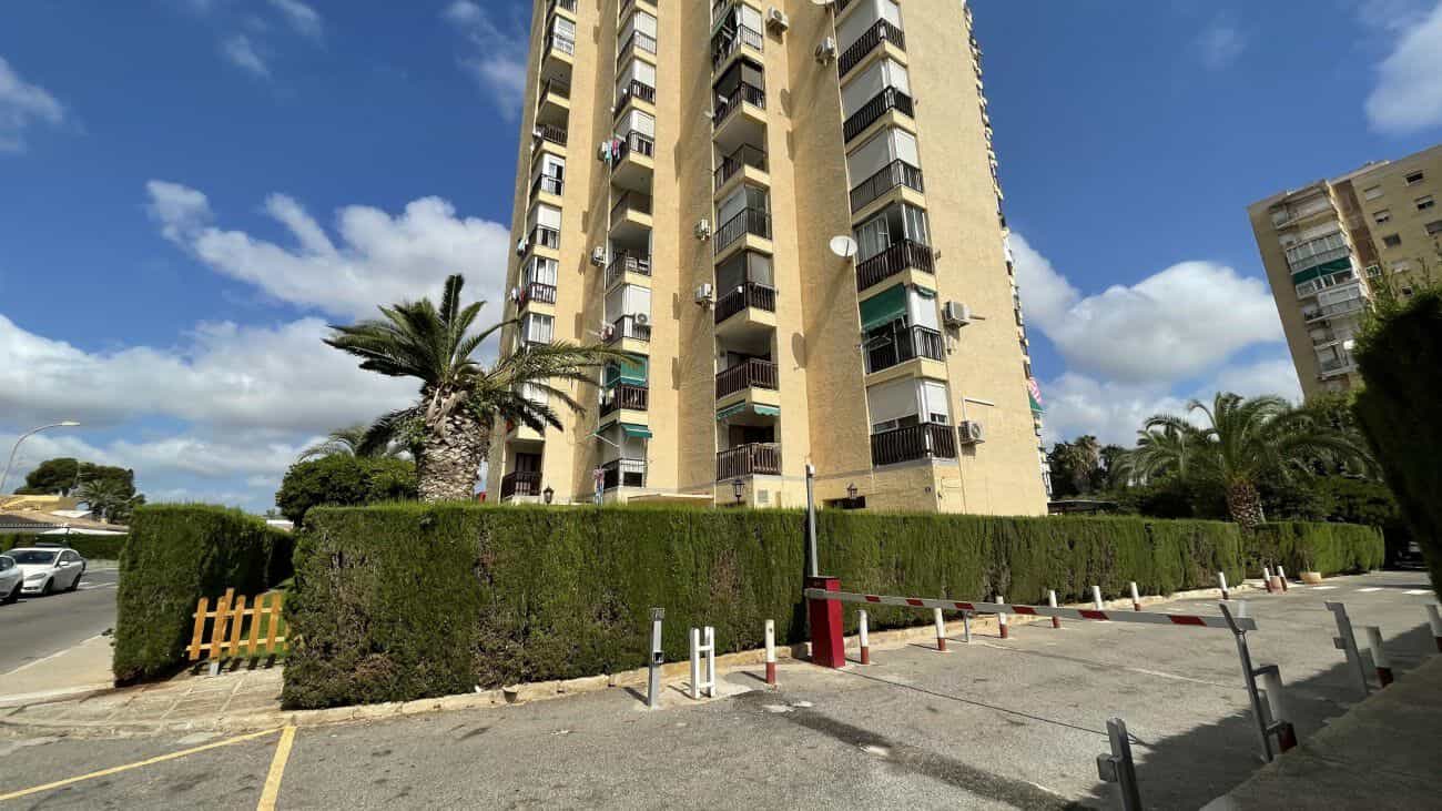 Condominium in Campoamor, Valencia 11728944