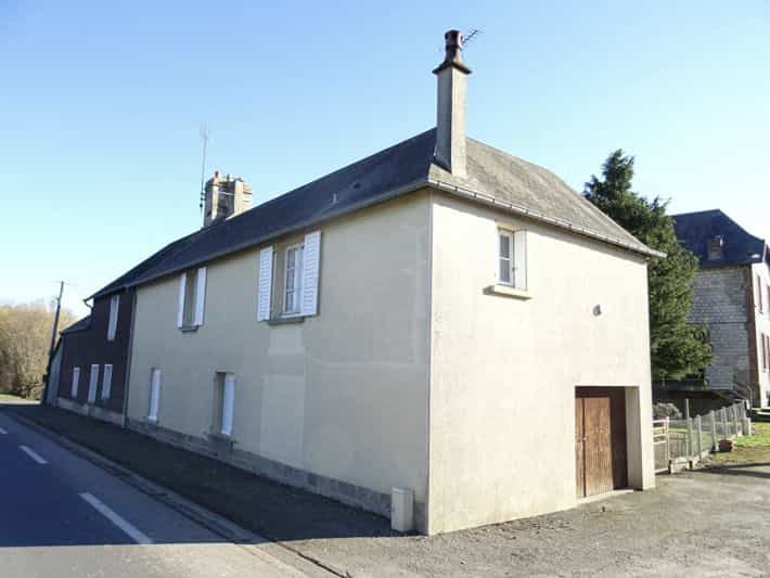 rumah dalam Barenton, Normandie 11729228