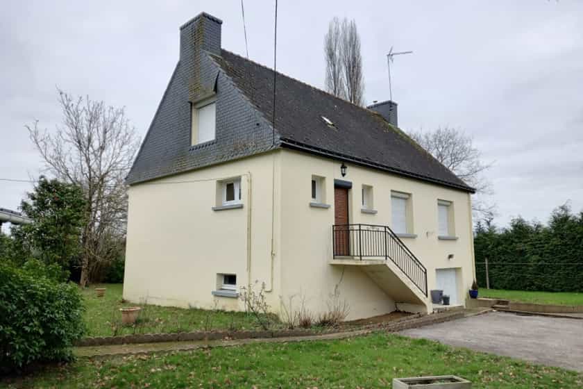 σπίτι σε Saint-Marcel, Bretagne 11729492
