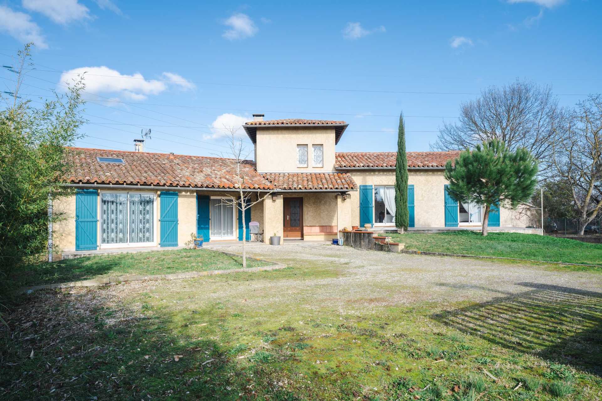 House in Pamiers, Occitanie 11729624